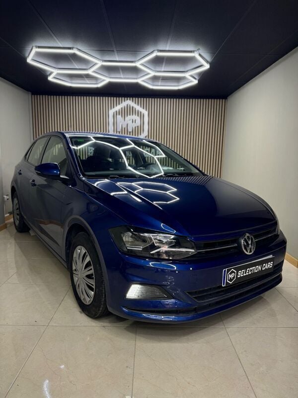 Azul Usado 2019 VW Polo Advance Berlina | 9990 € (Precio justo) - Imagen 1/4