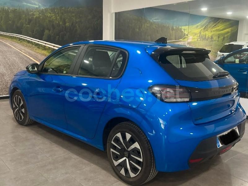 Usado Peugeot 208 Active 100 CV (73 kW) 2024 Azul Utilitario