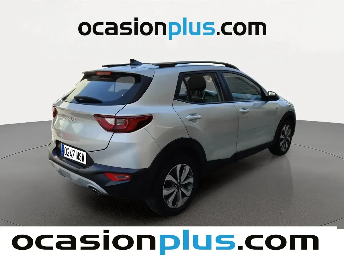 Usado Kia Stonic 101 CV (74 kW) 2024 Blanco SUV
