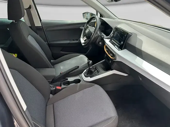 Usado Seat Arona Style 115 CV (84 kW) 2025 Gris SUV