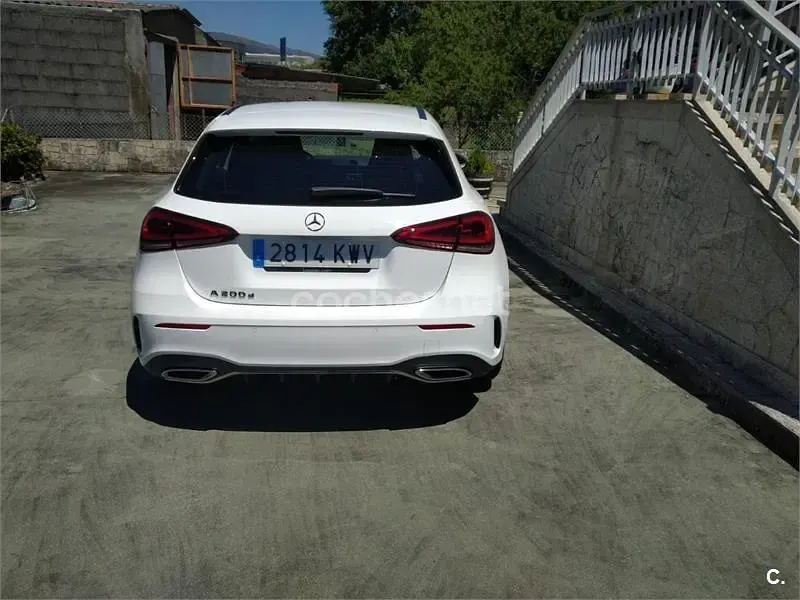 Usado Mercedes A200 136 CV (100 kW) 2019 Blanco Berlina