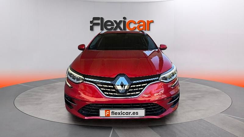 Usado Renault Mégane IV Zen 160 CV (117 kW) 2021 Granate Familiar