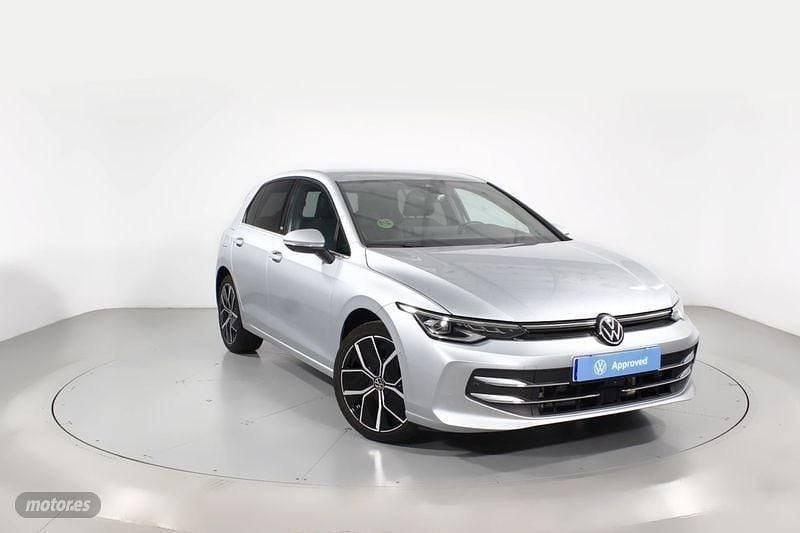 Plateado Usado 2024 VW Golf VIII Berlina | 34.100 € (Caro) - Imagen 1/4
