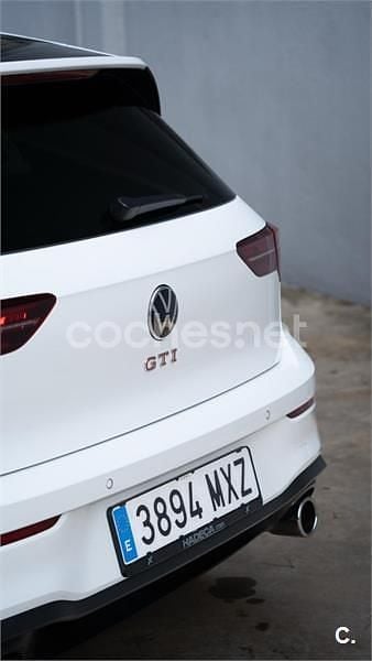 Usado VW Golf VIII GTI 245 CV (180 kW) 2021 Blanco Berlina