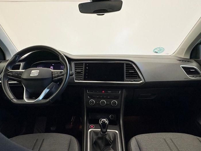 Usado Seat Ateca Style 150 CV (110 kW) 2025 Gris plata SUV