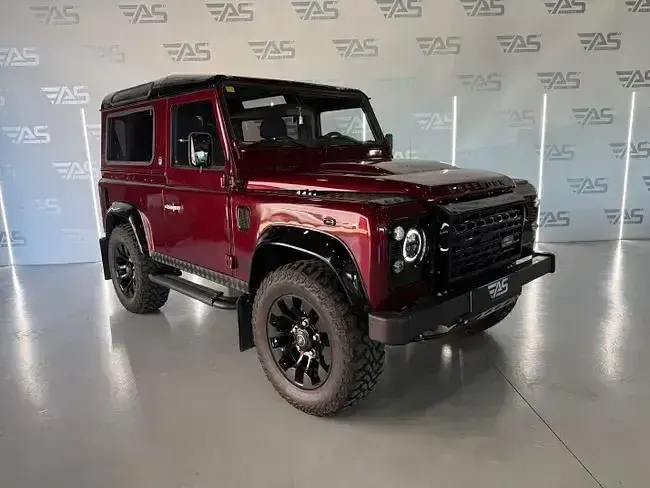 Begagnad Land Rover Defender SE 122 HK (89 kW) 2007 Röd SUV