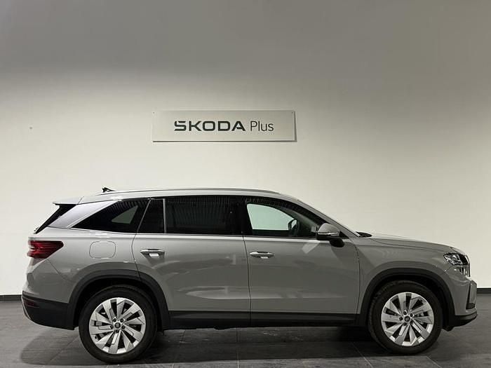 Usado Skoda Kodiaq 204 CV (150 kW) 2025 Gris SUV