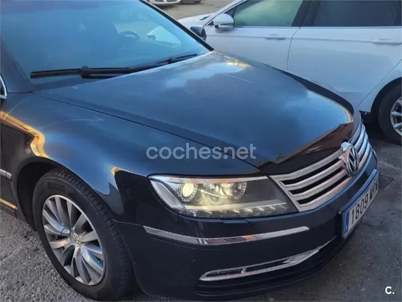 Usado VW Phaeton 240 CV (176 kW) 2013 Negro Berlina