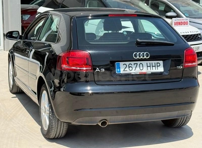 Usado Audi A3 Attraction 105 CV (77 kW) 2012 Negro Utilitario