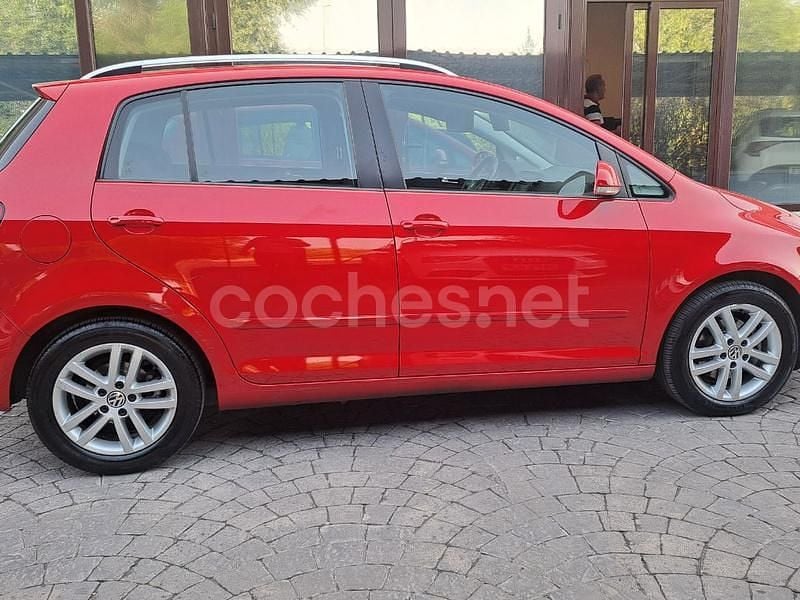 Usado VW Golf Plus Cross Sport 140 CV (102 kW) 2013 Rojo Monovolumen