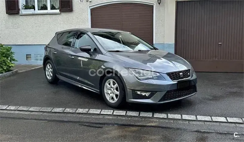 Käytetty Seat Leon FR 150 HP (110 kW) 2016 Harmaa Sedan