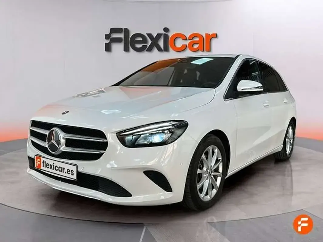 Usado Mercedes B180 116 CV (85 kW) 2020 Blanco Utilitario