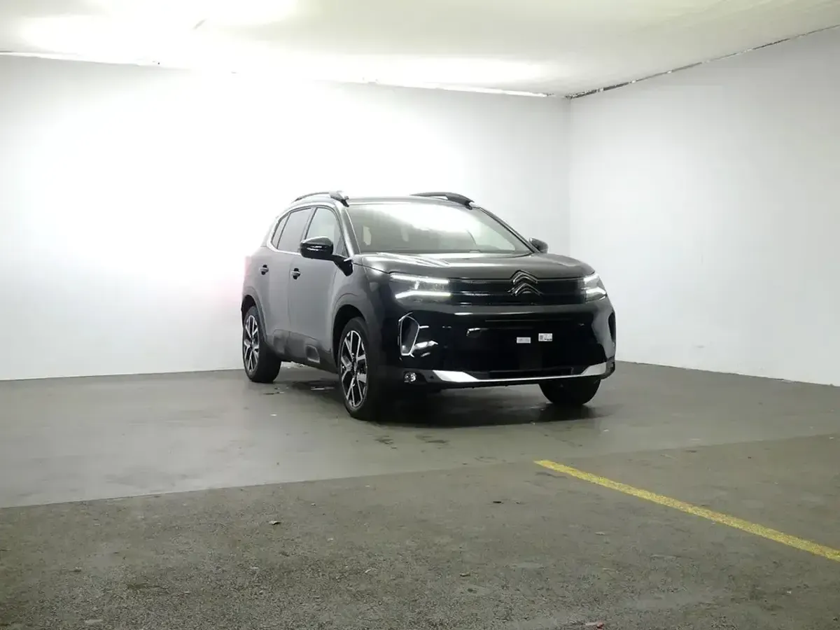 Usado Citroën C5 Aircross PureTech 131 CV (96 kW) 2024 Negro SUV