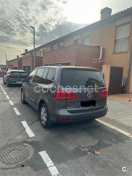 Usado VW Touran Edition 105 CV (77 kW) 2011 Gris / plata Monovolumen