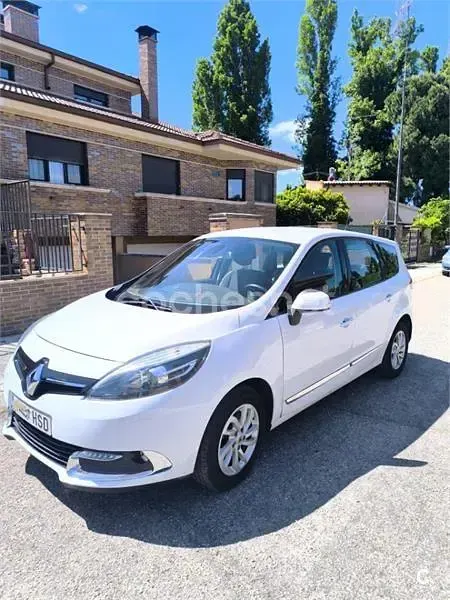 Usado Renault Scénic III Dynamique 130 CV (95 kW) 2013 Blanco Monovolumen