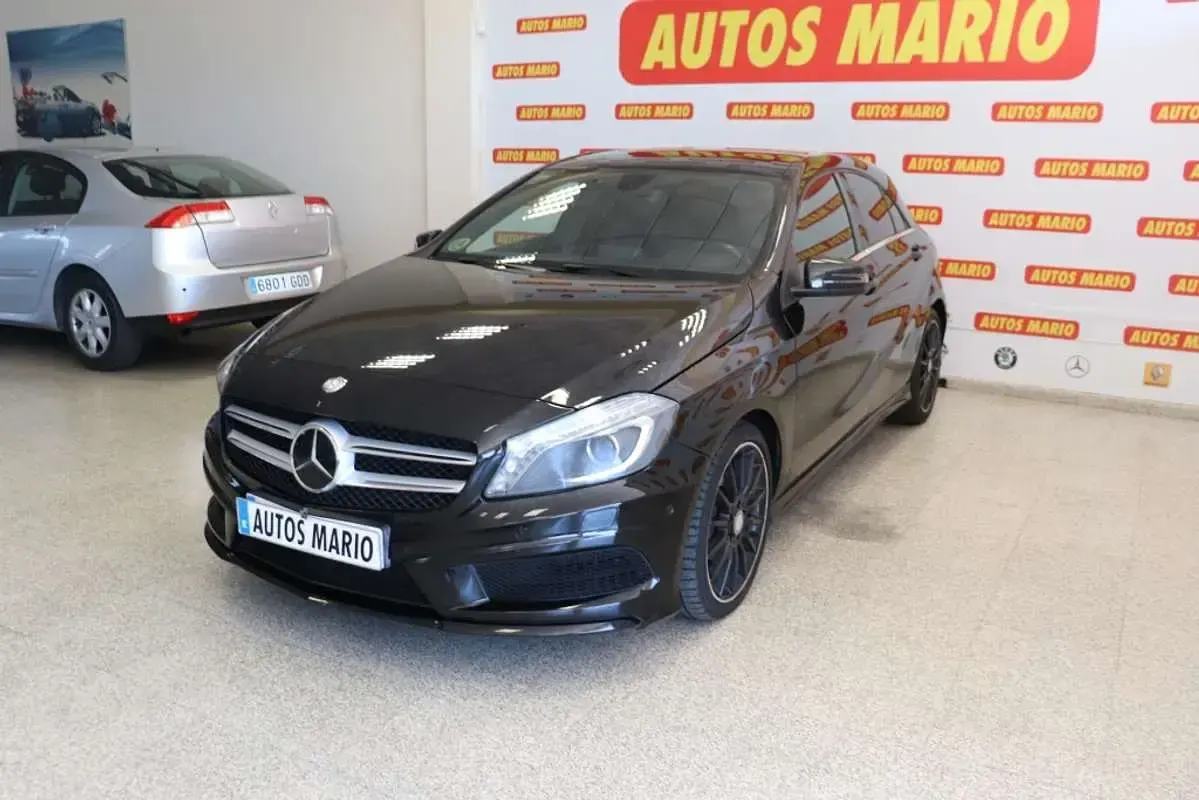 Usado Mercedes A220 AMG 170 CV (125 kW) 2013 Negro Utilitario