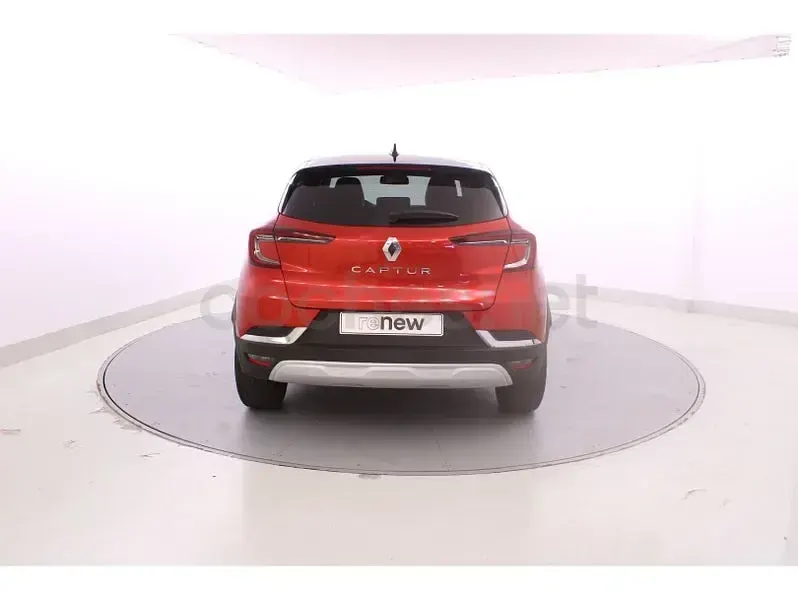 Usado Renault Captur Techno 140 CV (102 kW) 2023 Negro SUV
