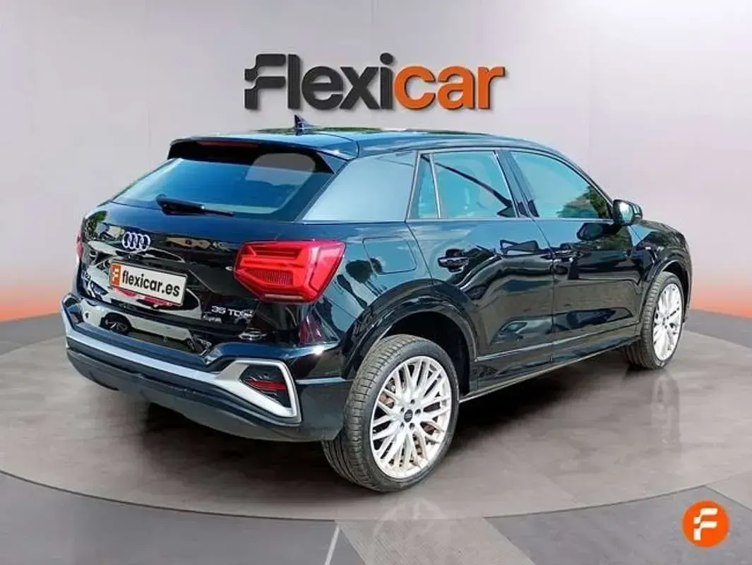 Usado Audi Q2 S-Line 150 CV (110 kW) 2024 Negro SUV