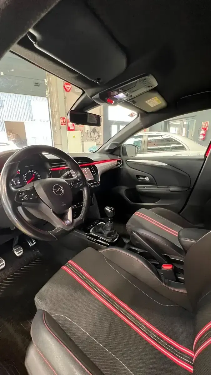 Usado Opel Corsa Edition 100 CV (73 kW) 2019 Rojo Utilitario