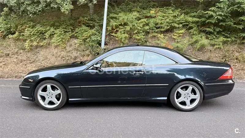 Usado Mercedes CL500 306 CV (225 kW) 2003 Azul Coupe