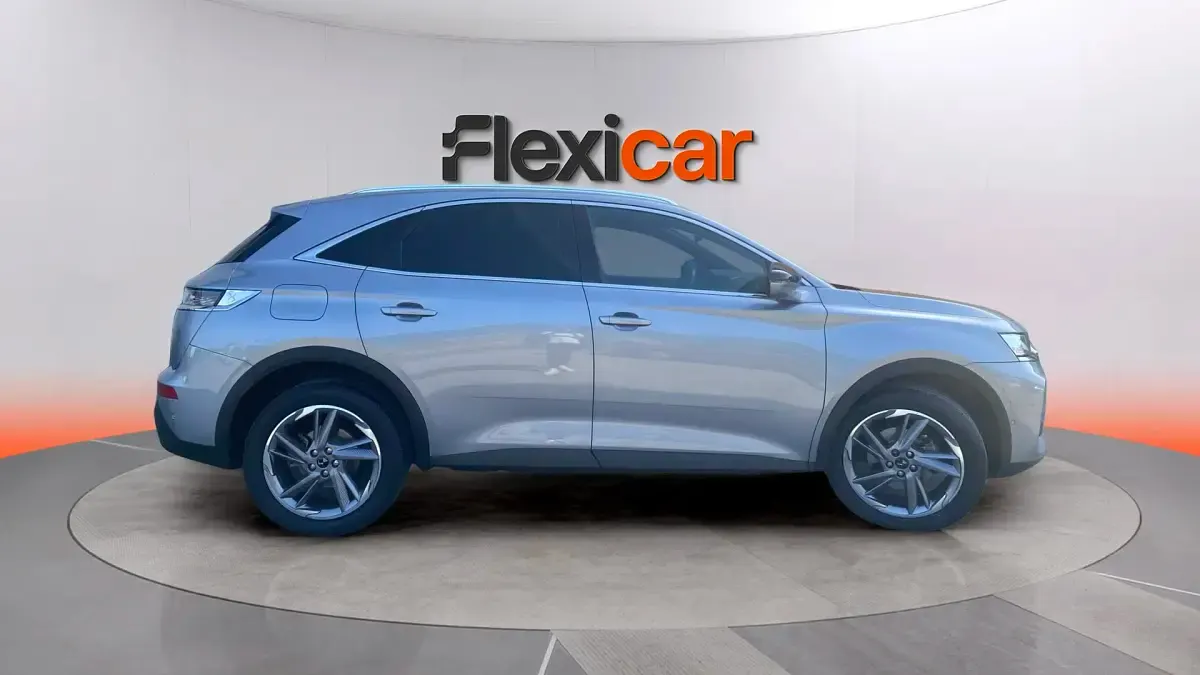 Usado DS Automobiles DS7 Crossback So Chic 130 CV (95 kW) 2020 Gris SUV