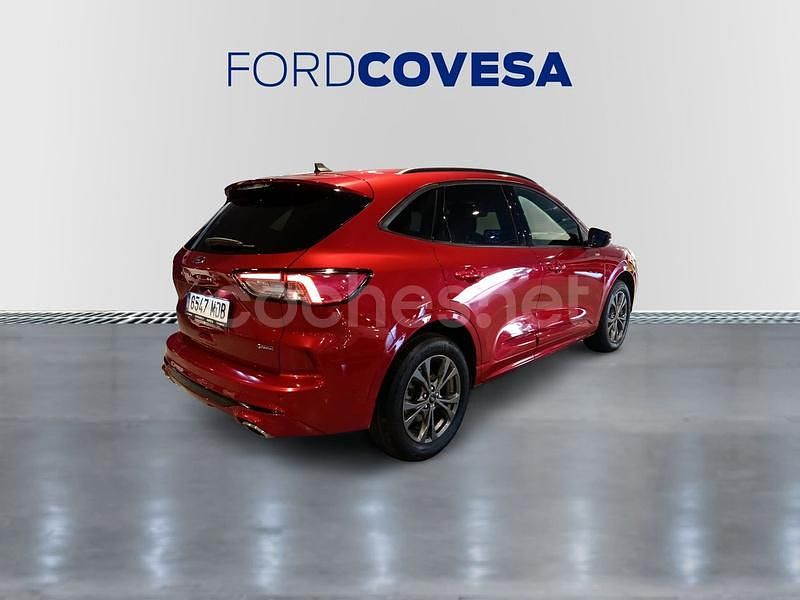 Usado Ford Kuga ST-Line X 225 CV (165 kW) 2022 Rojo SUV