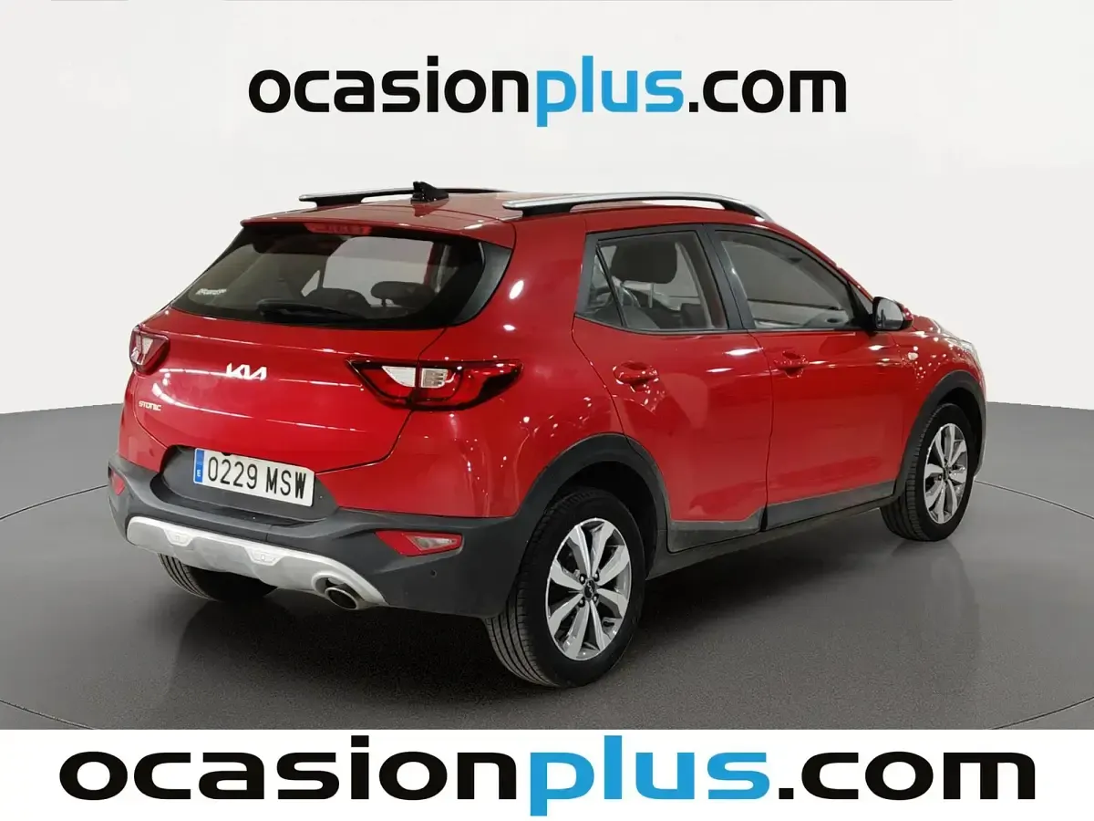 Usado Kia Stonic 101 CV (74 kW) 2024 Blanco SUV