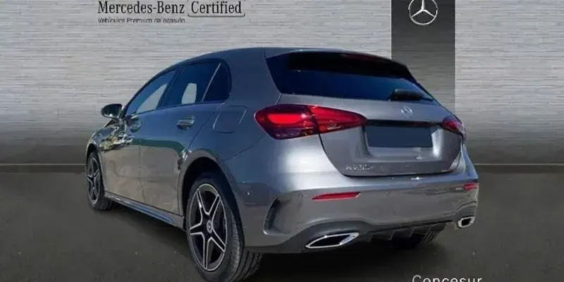Usado Mercedes A250 218 CV (160 kW) 2025 Gris