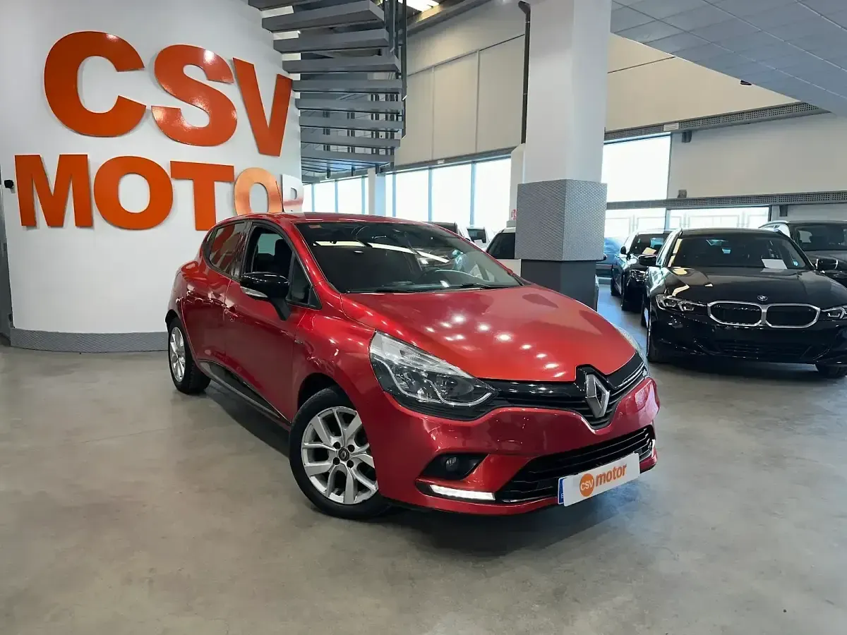 Usado Renault Clio IV LIMITED 75 CV (55 kW) 2019 Rojo Berlina