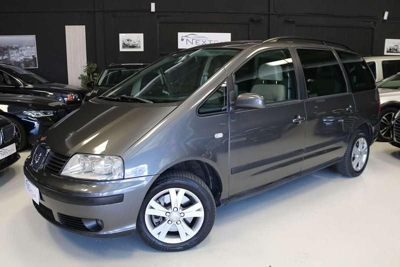 Gris Usado 2008 Seat Alhambra Sport Monovolumen | 8500 € - Imagen 1/4