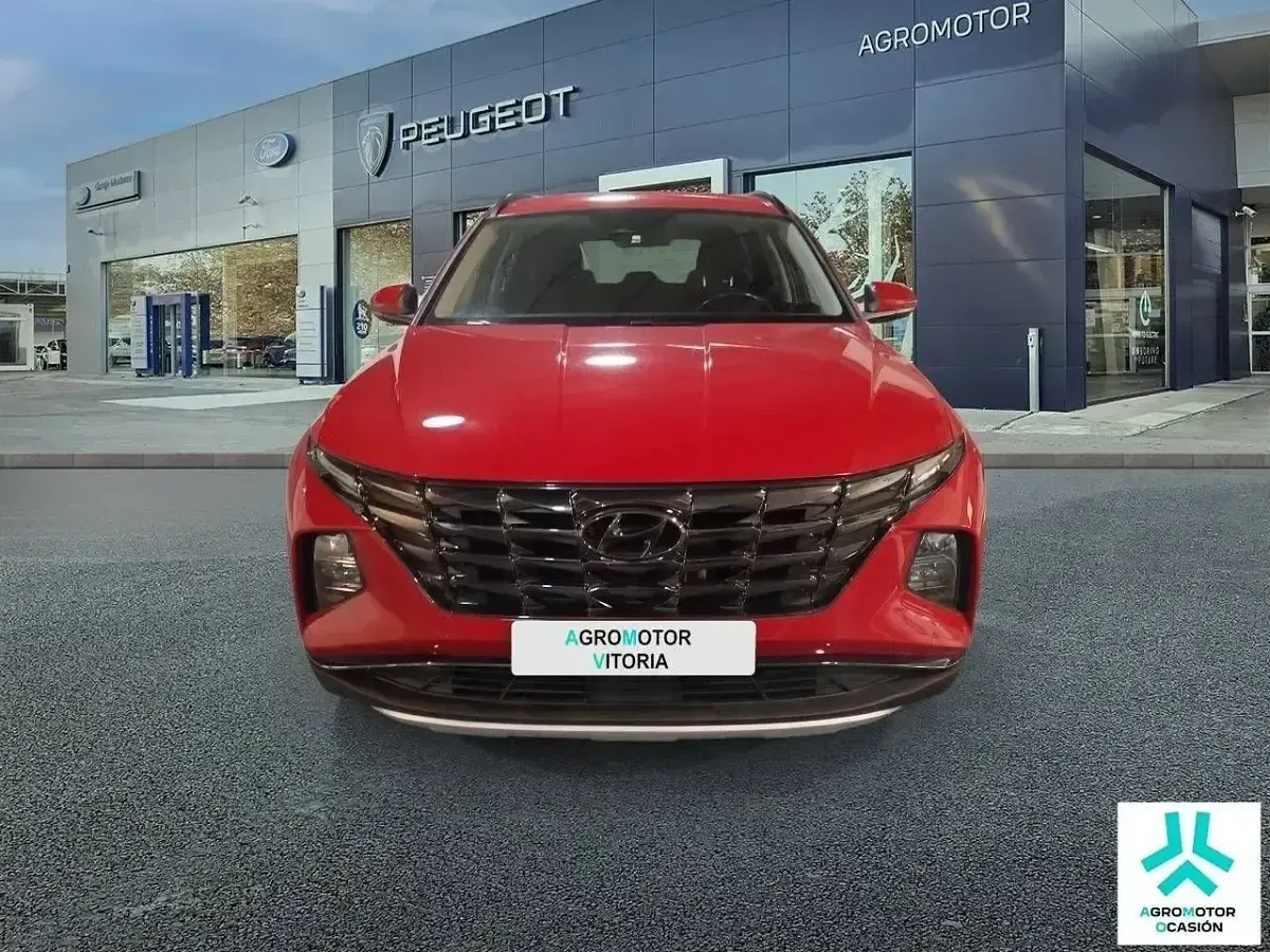 Usado Hyundai Tucson 137 CV (100 kW) 2021 Rojo SUV