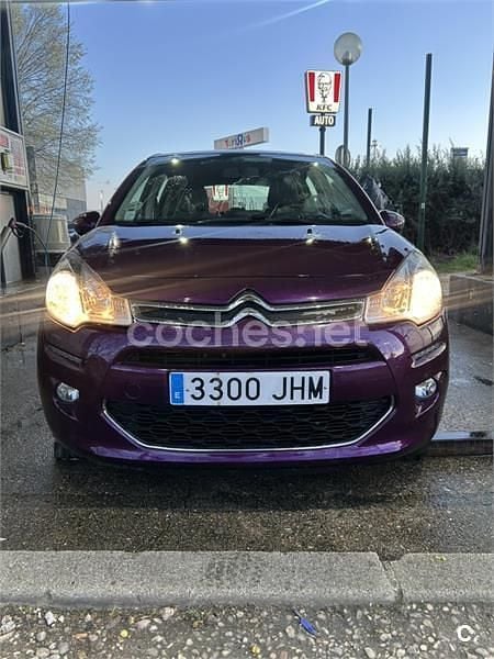 Usado Citroën C3 Attraction 68 CV (50 kW) 2015 Violeta / lila Berlina