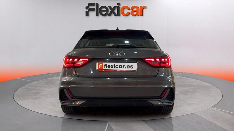 Usado Audi A1 Premium 110 CV (80 kW) 2022 Gris Berlina