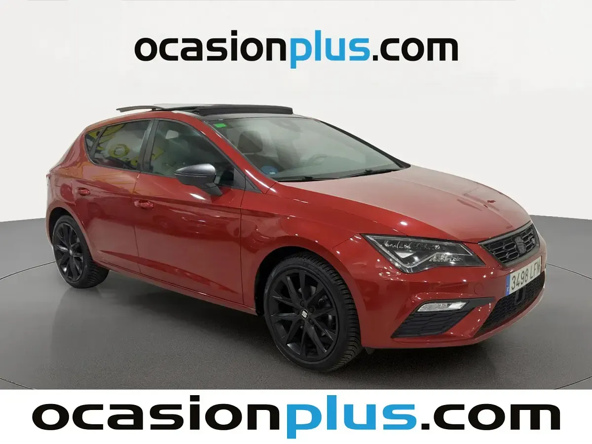 Usado Seat Leon FR 130 CV (95 kW) 2020 Rojo Utilitario