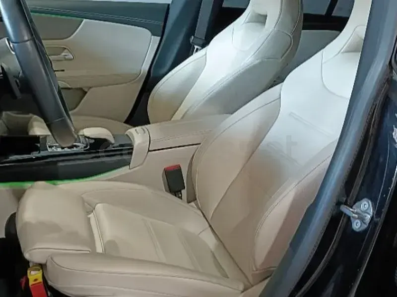 Käytetty Mercedes CLA200 Shooting Brake 150 HP (110 kW) 2020 Musta Farmari