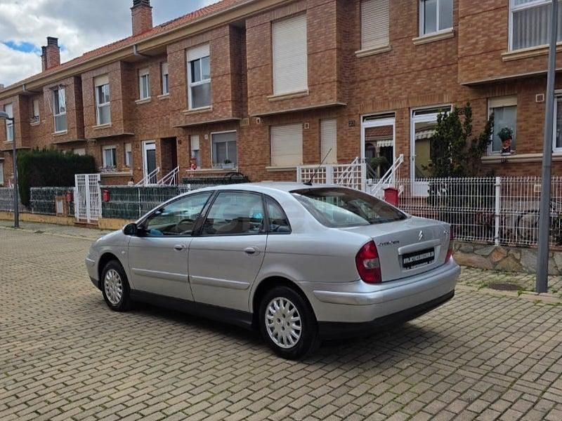Usado Citroën C5 117 CV (86 kW) 2002 Gris / plata Berlina
