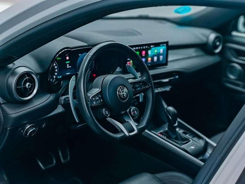 Blanco Usado 2023 Alfa Romeo Tonale Veloce SUV | 29.150 € (Buen precio) - Imagen 1/4