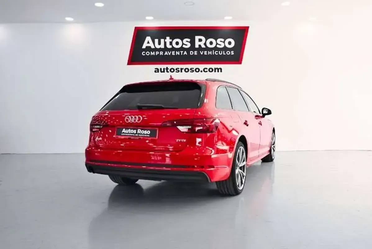 Usado Audi A4 S-Line 150 CV (110 kW) 2018 Rojo Familiar