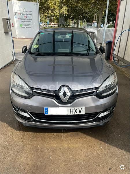 Gris / plata Usado 2014 Renault Mégane III Bose Edition Berlina | 6500 € (Precio justo) - Imagen 1/4