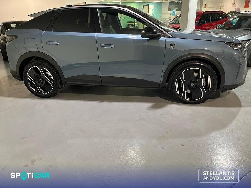 Usado Peugeot 3008 GT 197 CV (144 kW) 2025 Azul SUV