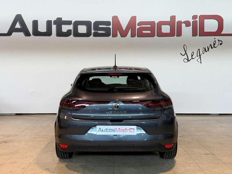 Usado Renault Mégane IV Business 116 CV (85 kW) 2021 Gris Berlina