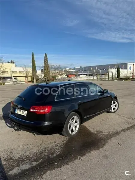 Usado Audi A6 170 CV (125 kW) 2011 Azul Familiar