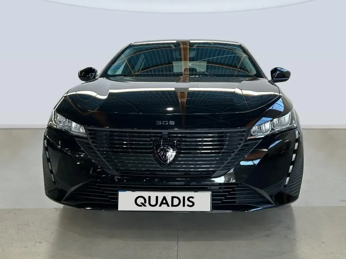 Usado Peugeot 308 Style 136 CV (100 kW) 2024 Negro