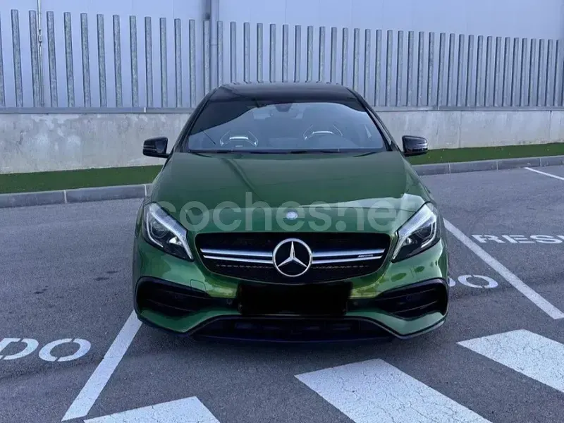 Usado Mercedes A45 AMG 381 CV (280 kW) 2016 Verde Utilitario