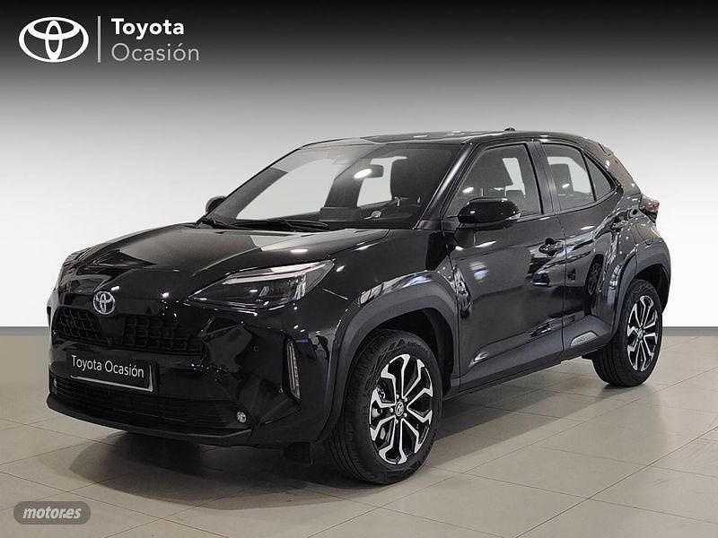 Negro Usado 2023 Toyota Yaris Cross Active SUV | 29.899 € (Caro) - Imagen 1/4