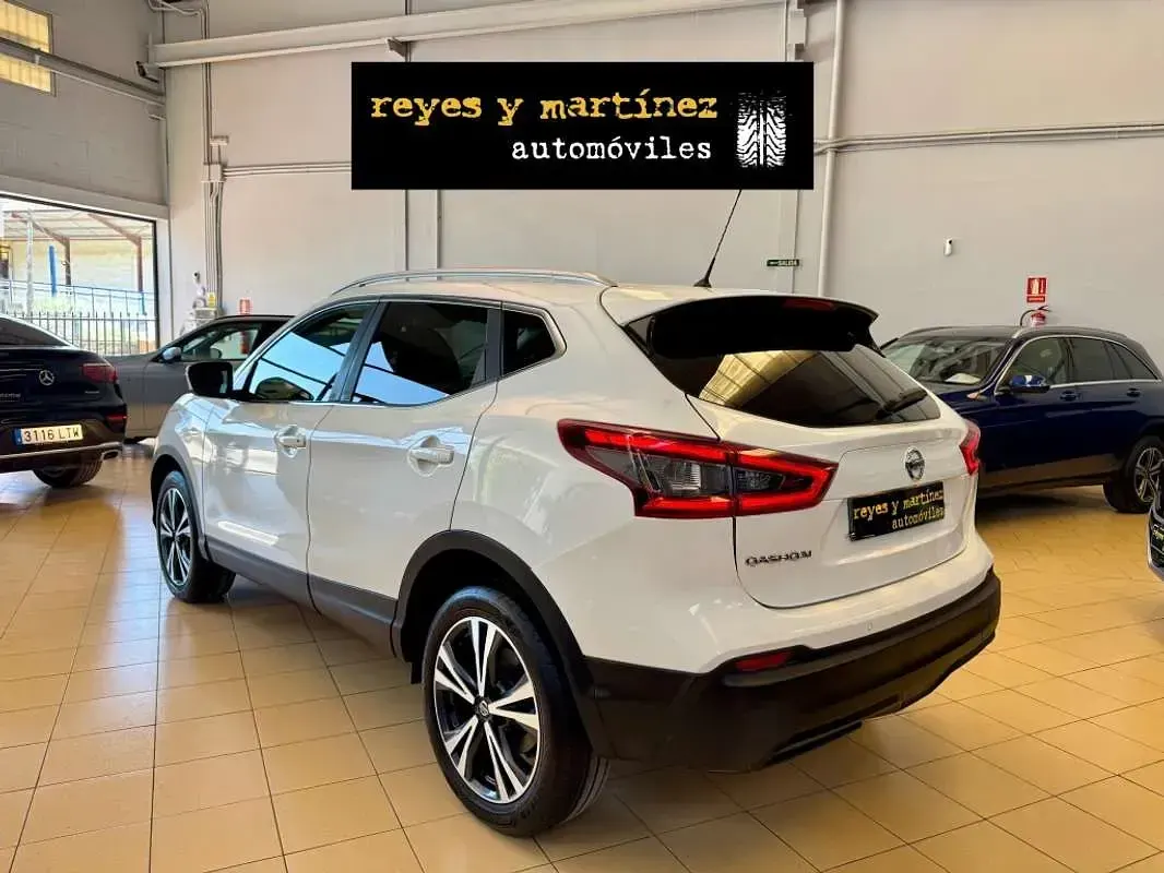 Usado Nissan Qashqai N-Connecta 140 CV (102 kW) 2019 Blanco SUV