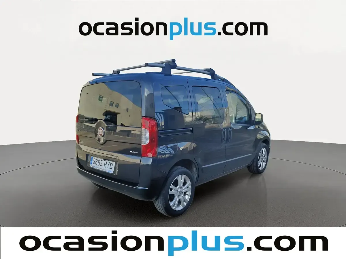 Usado Fiat Qubo Dynamic 75 CV (55 kW) 2014 Negro Monovolumen