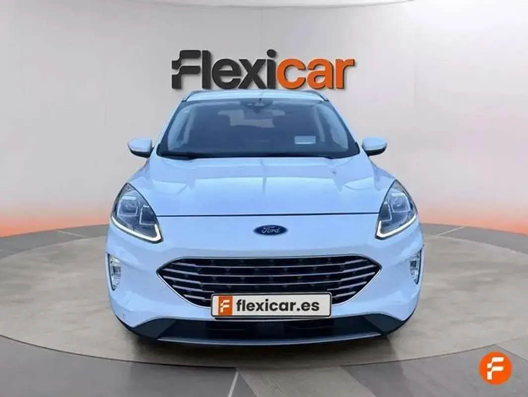 Usado Ford Kuga Titanium 120 CV (88 kW) 2020 Blanco SUV