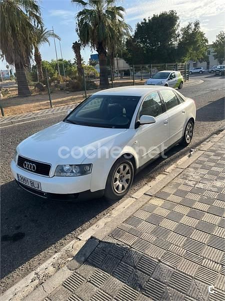 Blanco Usado 2001 Audi A4 Berlina | 2700 € (Un poco caro) - Imagen 1/4