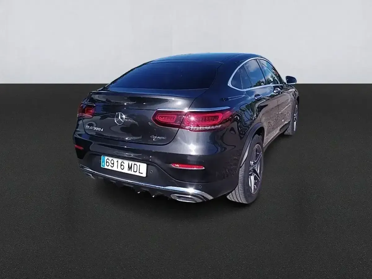 Usado Mercedes GLC300 245 CV (180 kW) 2023 Gris SUV